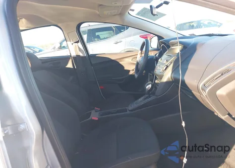 2017 Ford Focus S из США, поврежденный, VIN 1FADP3E2XHL282673